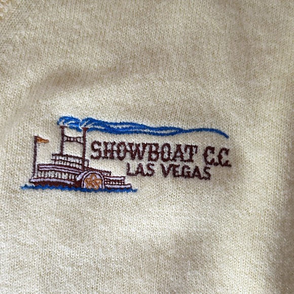 Vintage Yellow Pickering Sweater Mens M Showboat Casino Pullover V-Neck - Picture 3 of 7